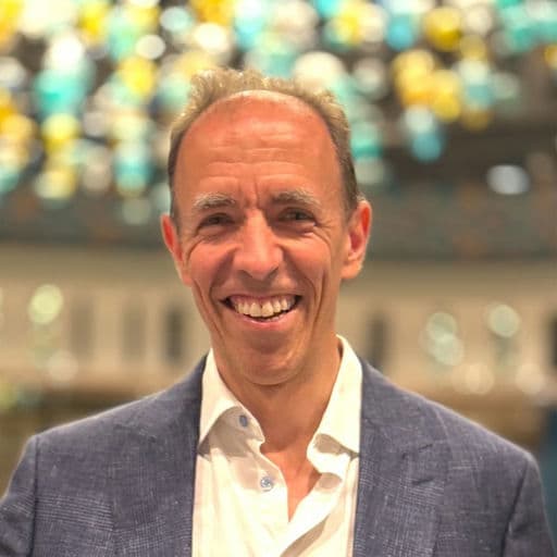 Dr James Goolnik
